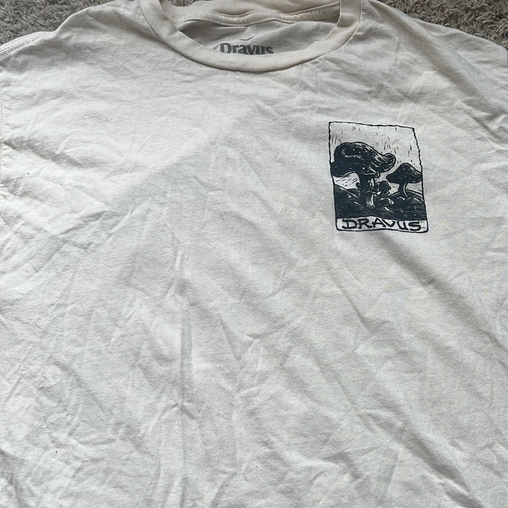 Dravus mushroom tee